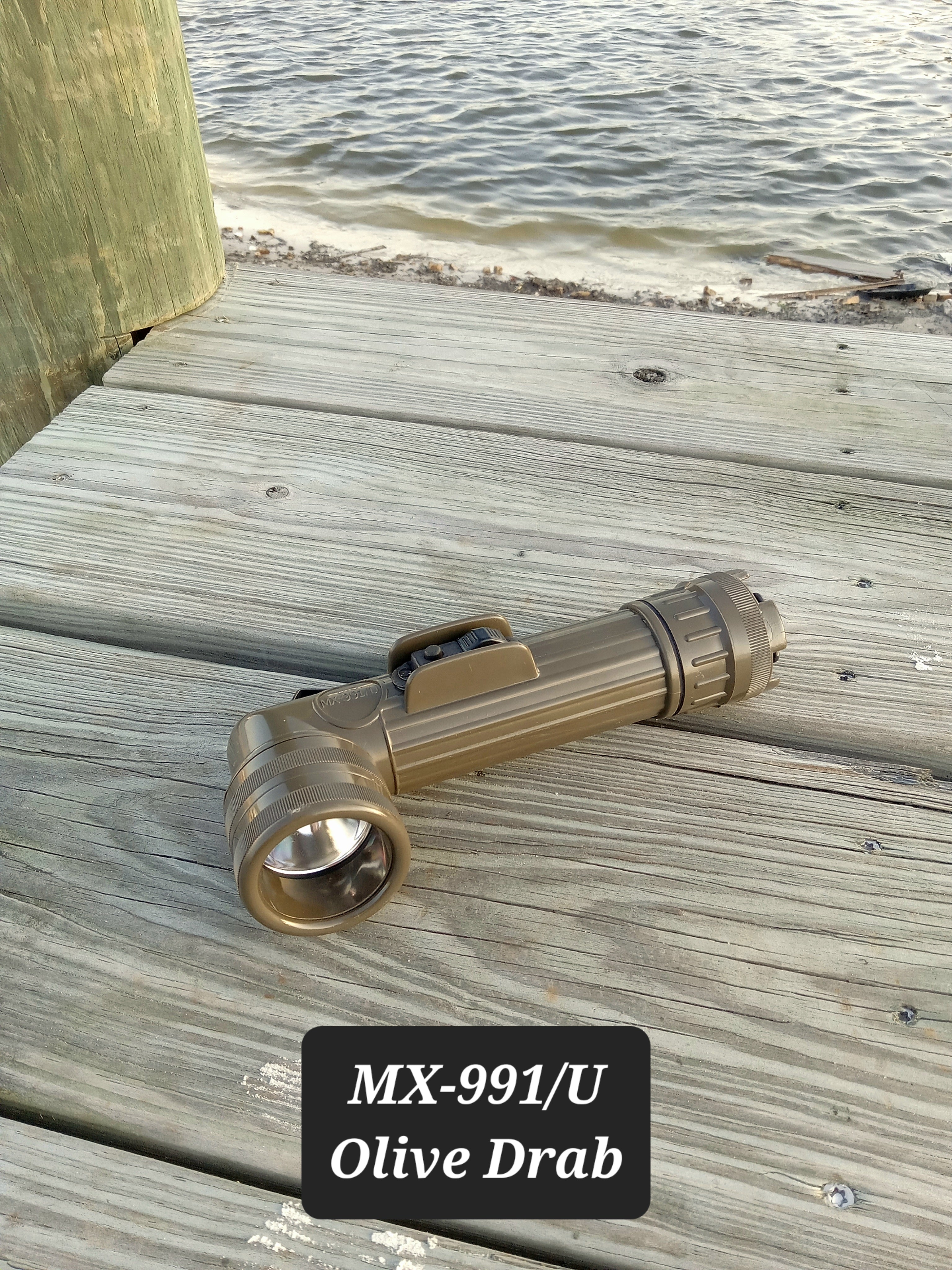MX-991/U Anglehead Flashlight (Moonbeam')